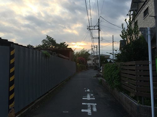 八王子市横川町：2015.08.22の17時45分ころの西空