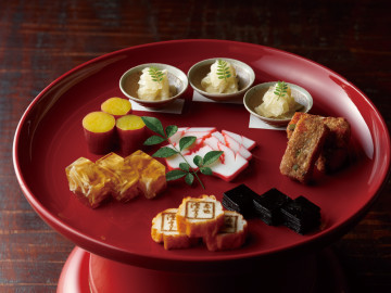 沖縄懐石コース、スープはコラーゲンか味噌か選んで