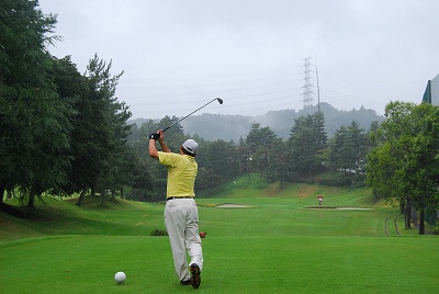 大雨のゴルフ大会
