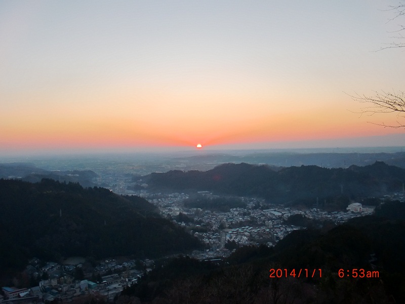 2014年勝峰山からの初日の出