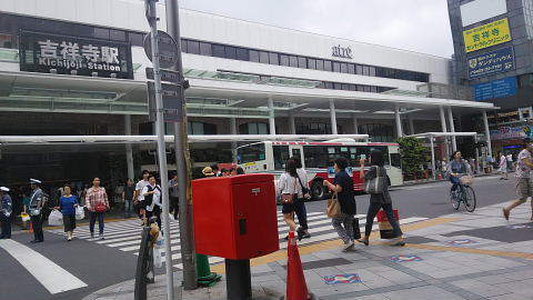 2017.6.11 JR三鷹吉祥寺両駅前界隈の街つくり雰囲気の積極さ違いを観る-93