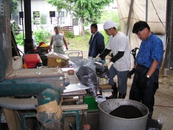 日野市　１００軒の生ごみ堆肥化事業に取り組んでいました。